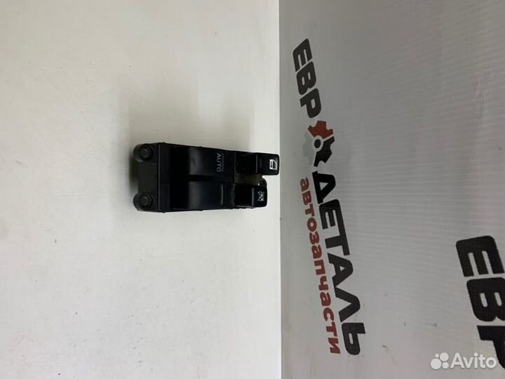 Блок управления стеклоподъемниками Nissan Almera