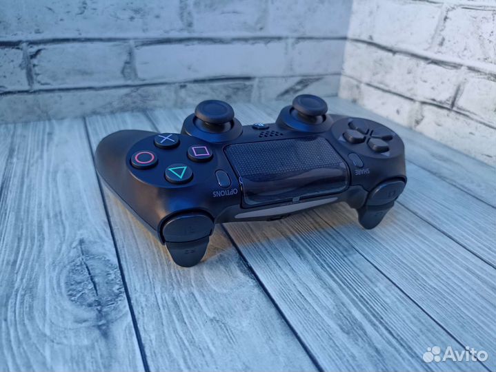 Геймпад dualshock 4 на PlayStation
