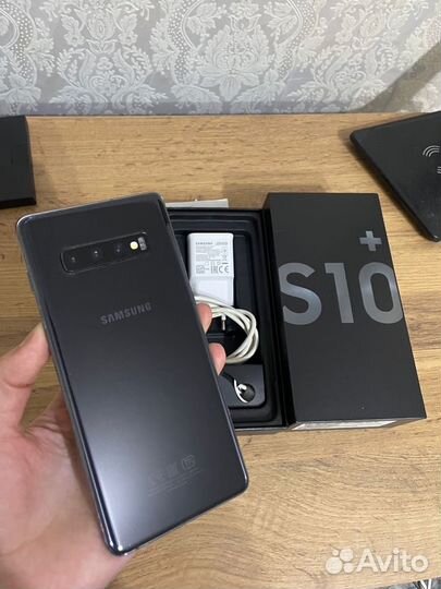 Samsung Galaxy S10+, 8/128 ГБ