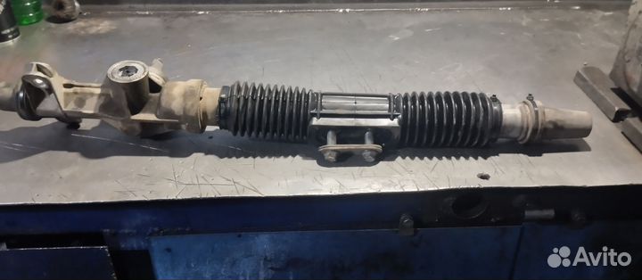 Рулевая рейка 2110