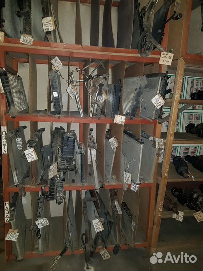 Mercedes-Benz Sprinter радиатор и рад кондея б-у