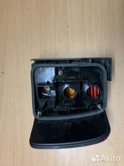 Фонарь левый vw Passat b4