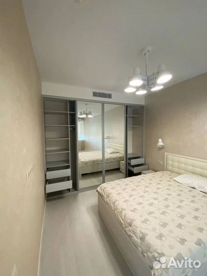 Шкаф купе зеркальный