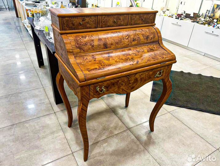 Стол,бюро секретер, Европа