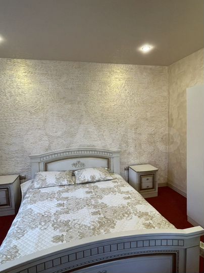 Комната 30 м² в 2-к., 1/3 эт.