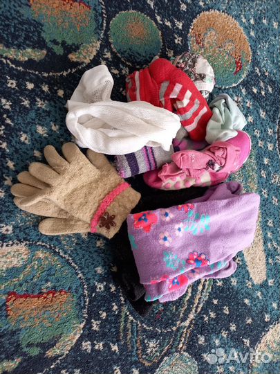 Пакет 110:кофты 8, штаны 5, джинсы 1, футболки 3