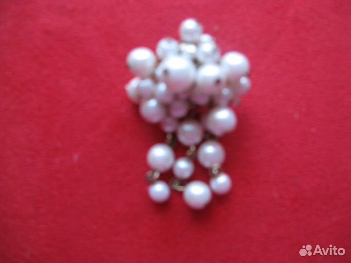 Старинные броши