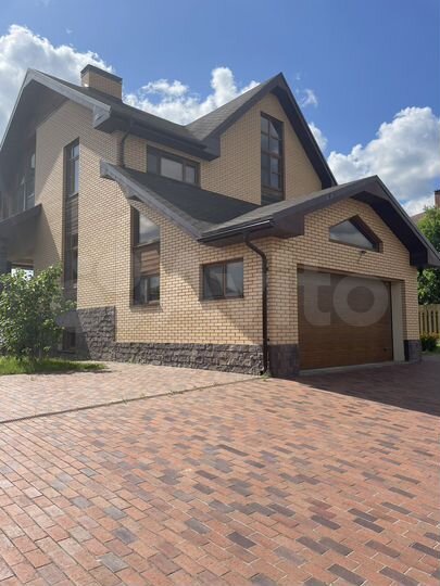 Дом 326 м² на участке 17 сот.