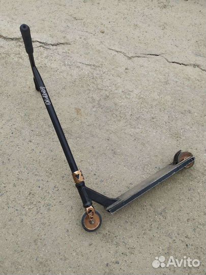 Трюковрй самокат tech team old boy