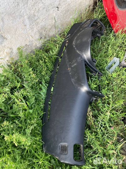 Крышка багажника toyota celica st202