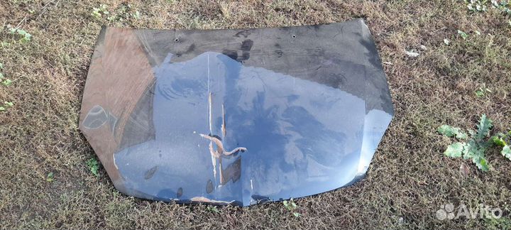 Капот на lancer 9