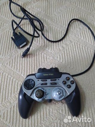 Геймпад Saitek P750 (2002 год)