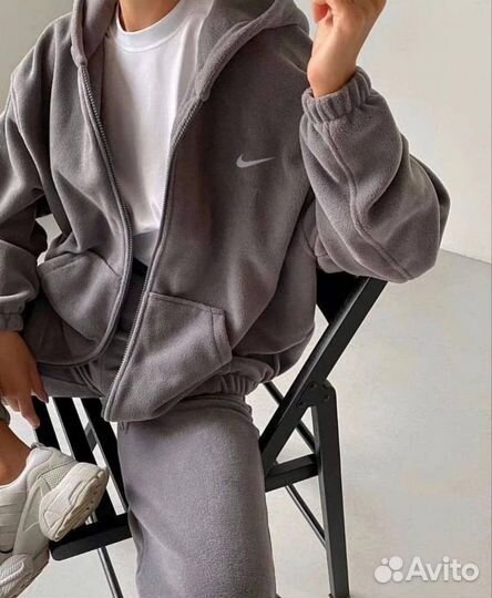 Спортивный костюм женский nike