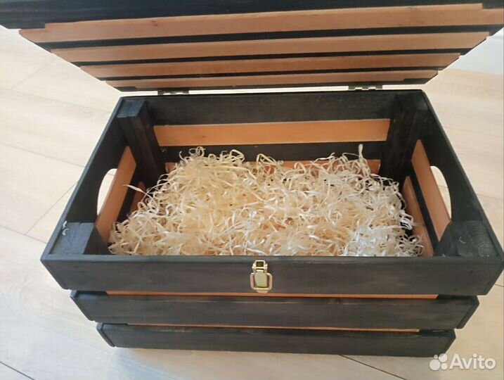 Сундук, ящик деревянный