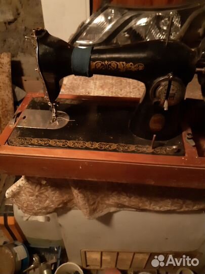 Швейная машина