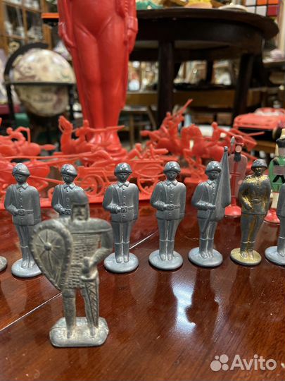 Игрушки СССР солдатики