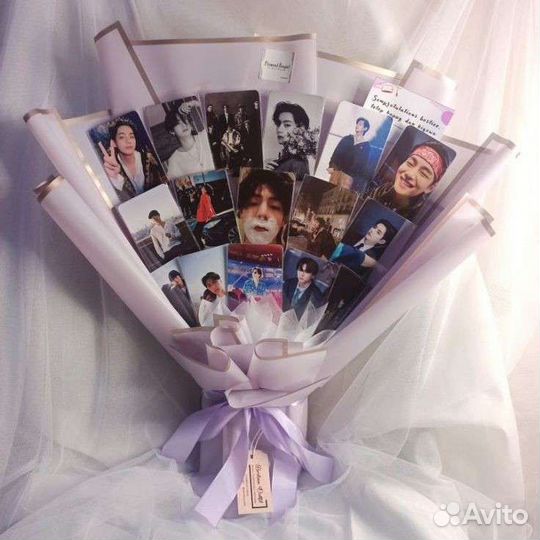 Оригинальный букет с фотокарточками