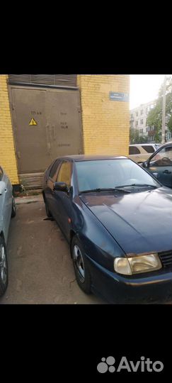 Volkswagen Polo 1.6 МТ, 1997, 334 000 км