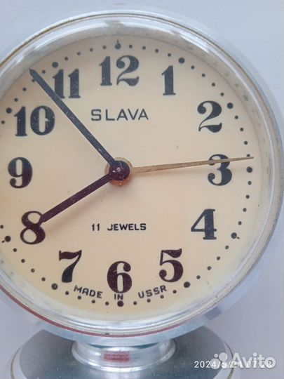 Часы будильник Слава СССР