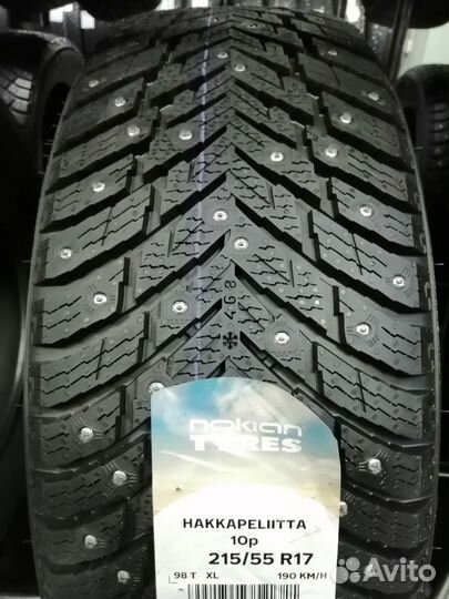Nokian Tyres Hakkapeliitta 10 215/55 R17 98T