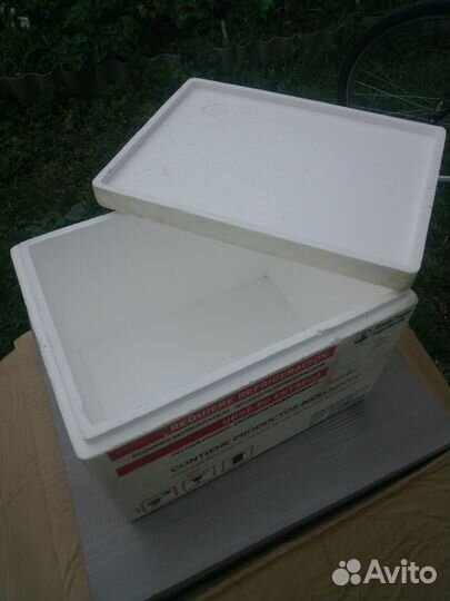 Термоконтейнер (холодильник)