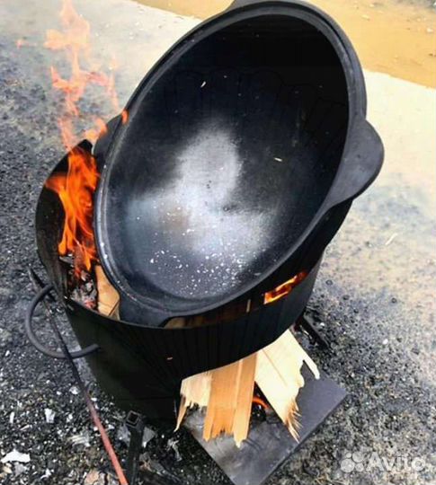 Казан чугунный в Ярославле с клеймом 6-8-10-12-16