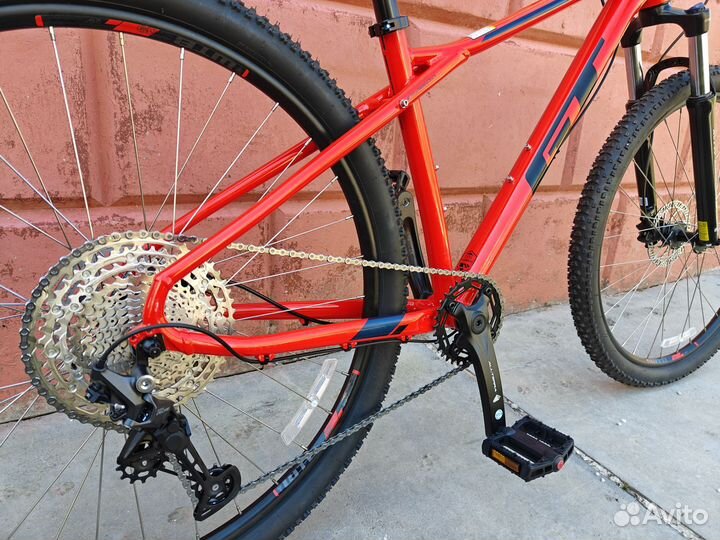 Велосипед GT avalanche новый Shimano Deore m5100