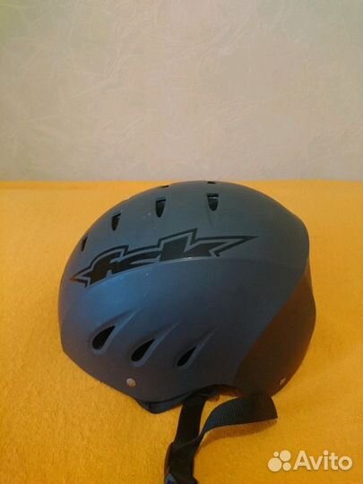 Шлем для роликов детский