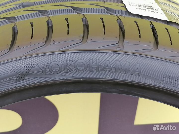 Yokohama Advan Sport V103 255/30 R19