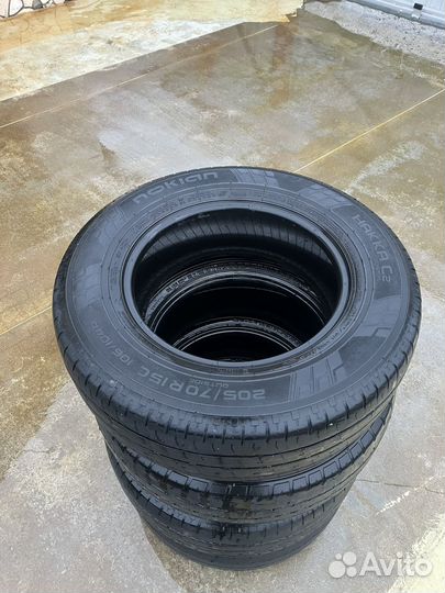 Nokian Tyres Hakka C2 205/70 R15C 106R