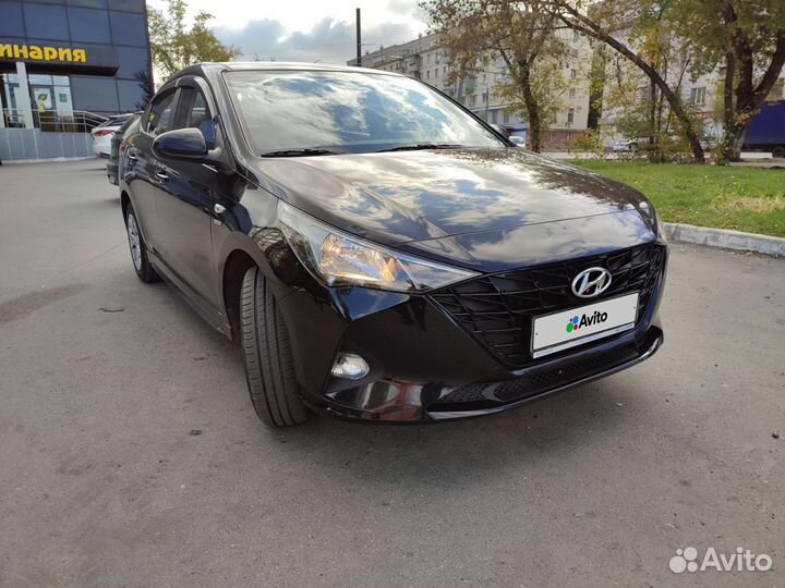 Hyundai Solaris 1.6 МТ, 2022, 19 000 км