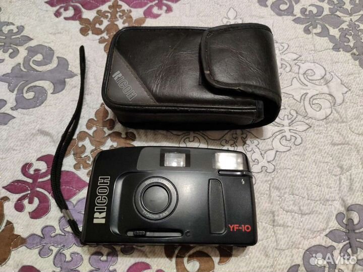 Плёночный фотоаппарат Ricoh YF-10
