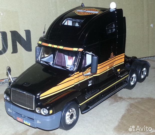 Freightliner Century Replica Bank 1/43