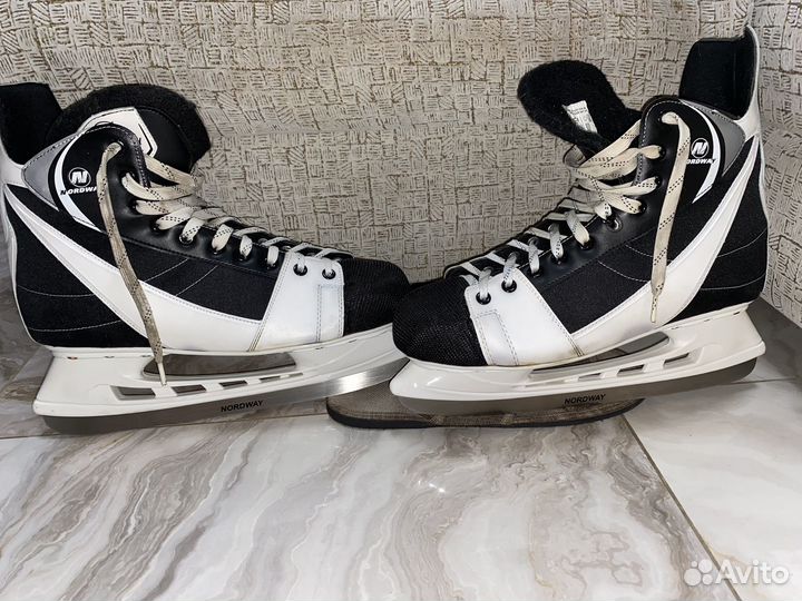 Коньки хоккейные 48 размер