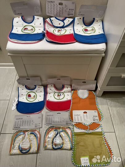 Товары для малышей. Икеа. Нагрудники