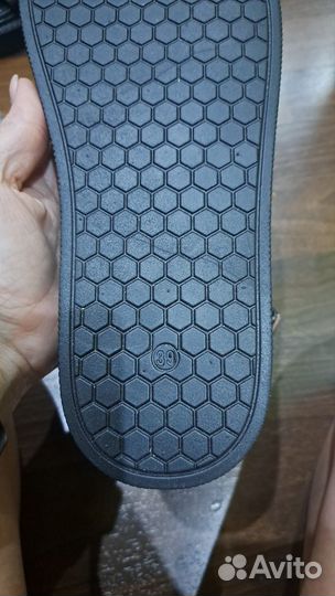 Босоножки женские 39 размер новые