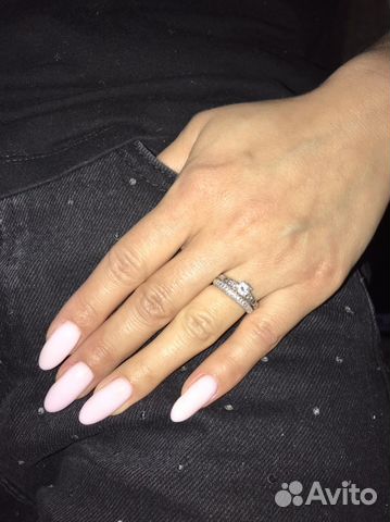 Маникюр с покрытием гель-лаком