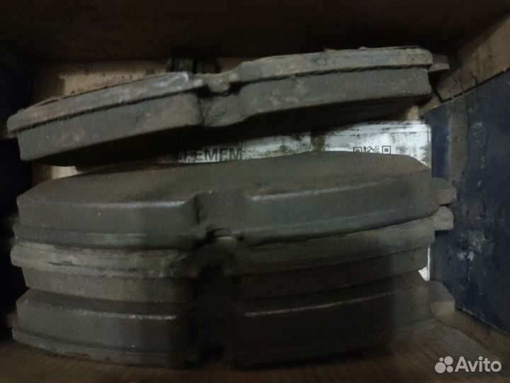 Тормозные колодки Мерседес спринтер/VW Crafter 30