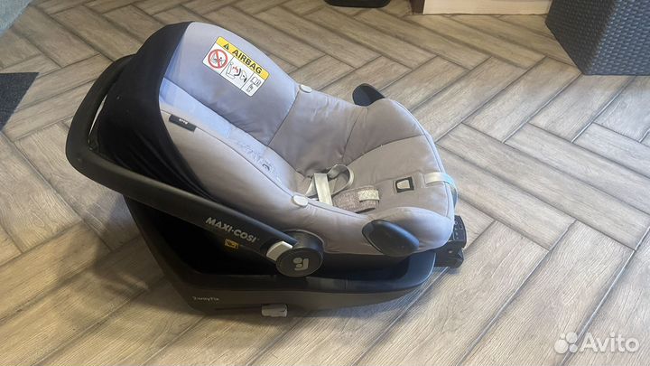Автолюлька maxi cosi с базой isofix