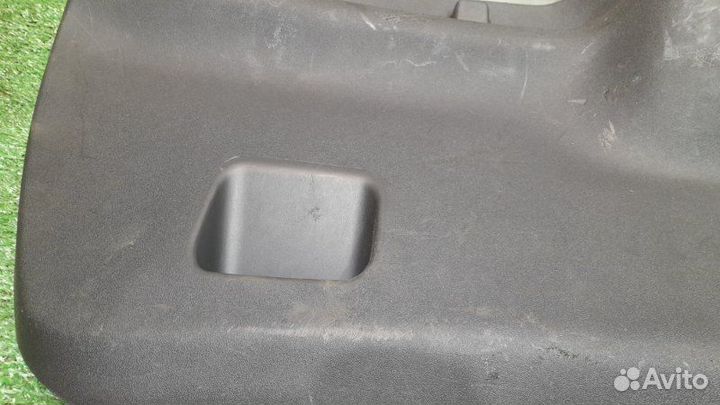 Обшивка крышки багажника Citroen C4 5D 1.6 110