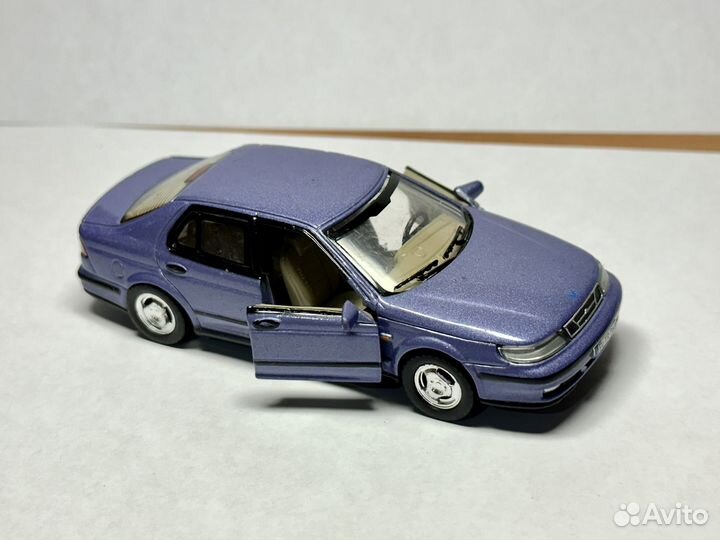 Модель Saab 9-5 1/43