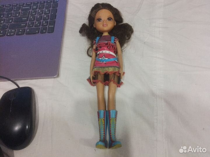 Кукла Мокси. Moxie 2009 TM & MGA Entertainment