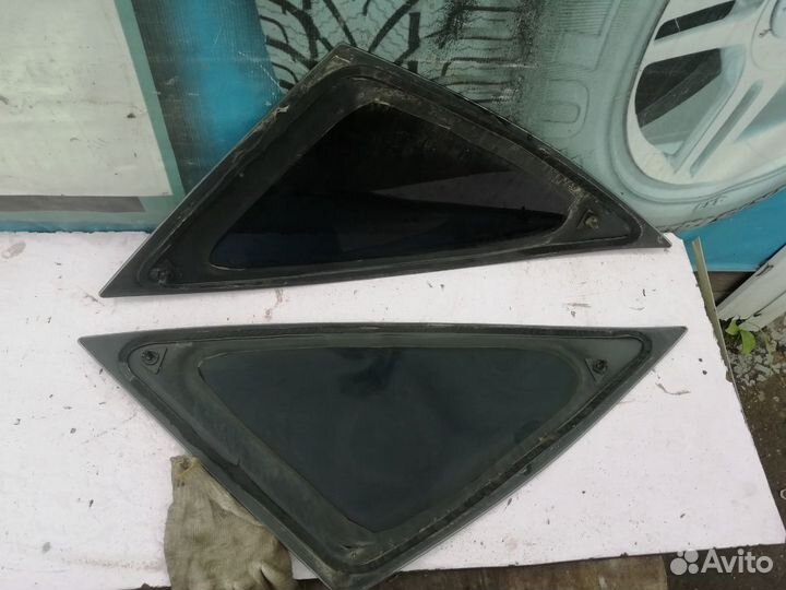 Форточка в крыло Форд фокус 1