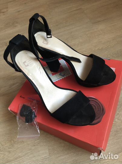 Босоножки calipso