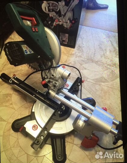 Торцовочная пила metabo kgs 216 m