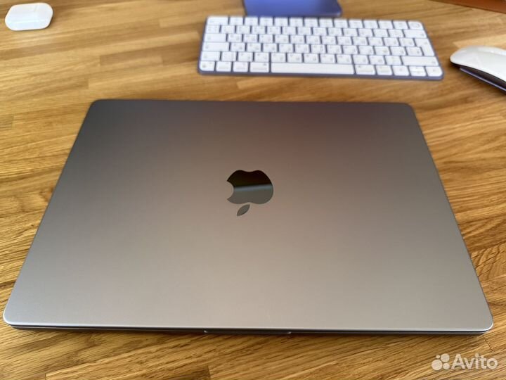 Apple MacBook Pro 14 m1