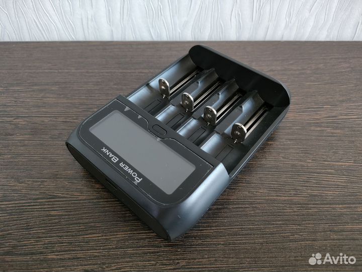 Быстрое зарядное устройство GP AAA / AA