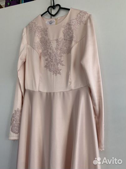 Платье на никах 44 46