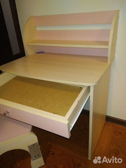 Детский стол и стул