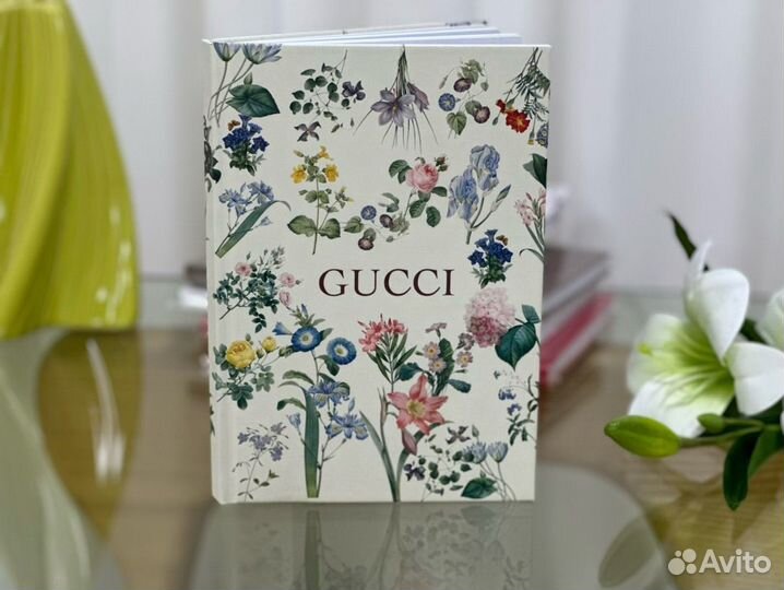 Блокнот ежедневник gucci